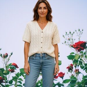 Cotton forever new very very nice creamy cable knit white sweater!